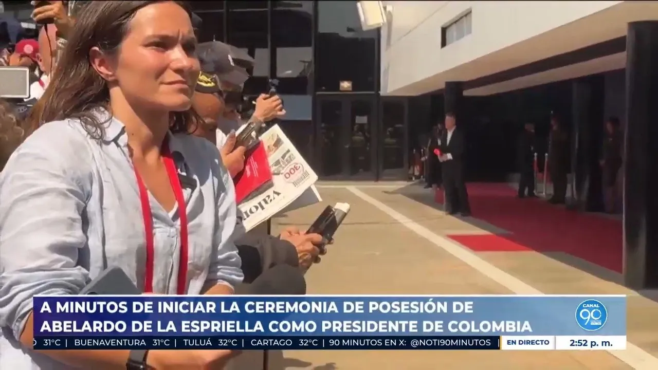 Minutos antes de la posesión de Abelardo de la Espriella en la Arena USC