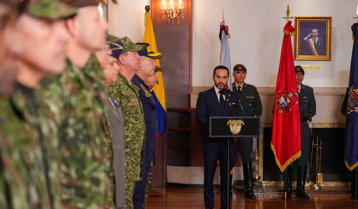 Abelardo designa a los nuevos comandantes de las Fuerzas Militares de Colombia