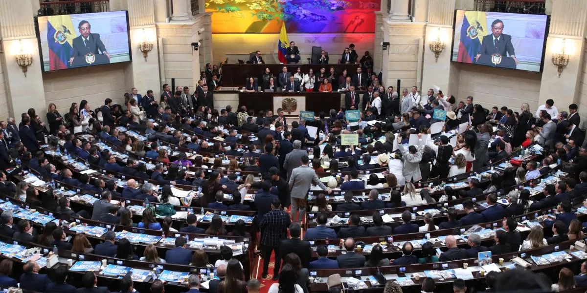 El nuevo Congreso de Colombia se instala y enfrenta su primera prueba con el gobierno de De la Espriella