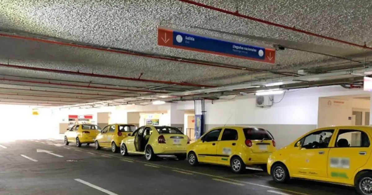 El Decreto 1001 de 2026 modifica la operación de los taxis en Colombia