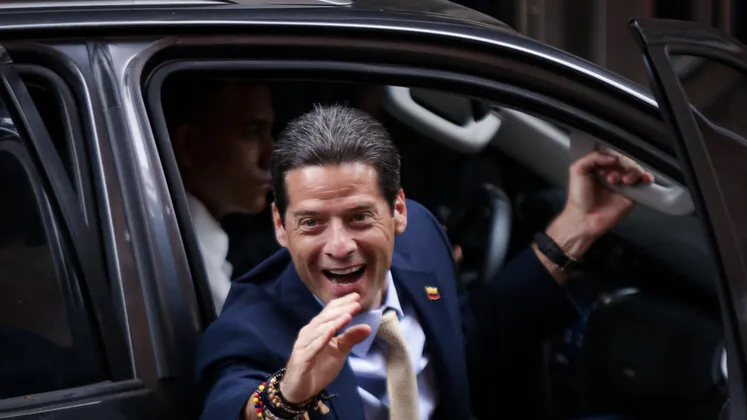 Nuevo gobierno colombiano viajará a Washington para buscar una rebaja de aranceles