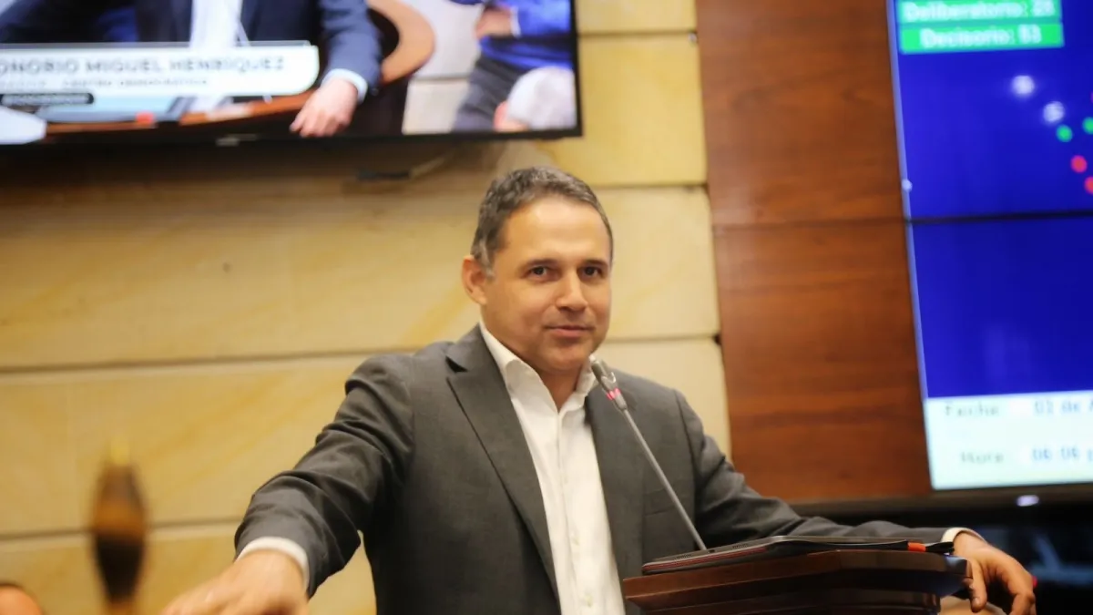 Honorio Henríquez, nuevo presidente del Senado, dice estar listo para hablar con el gobierno de De La Espriella