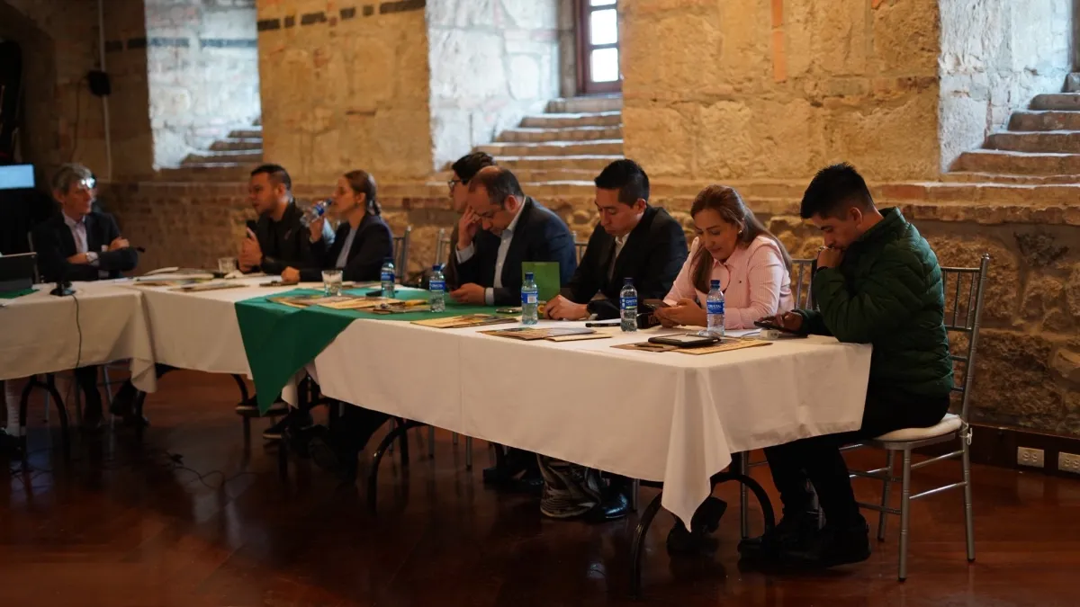 Alianza Verde se declara en independencia frente al gobierno de Abelardo De La Espriella