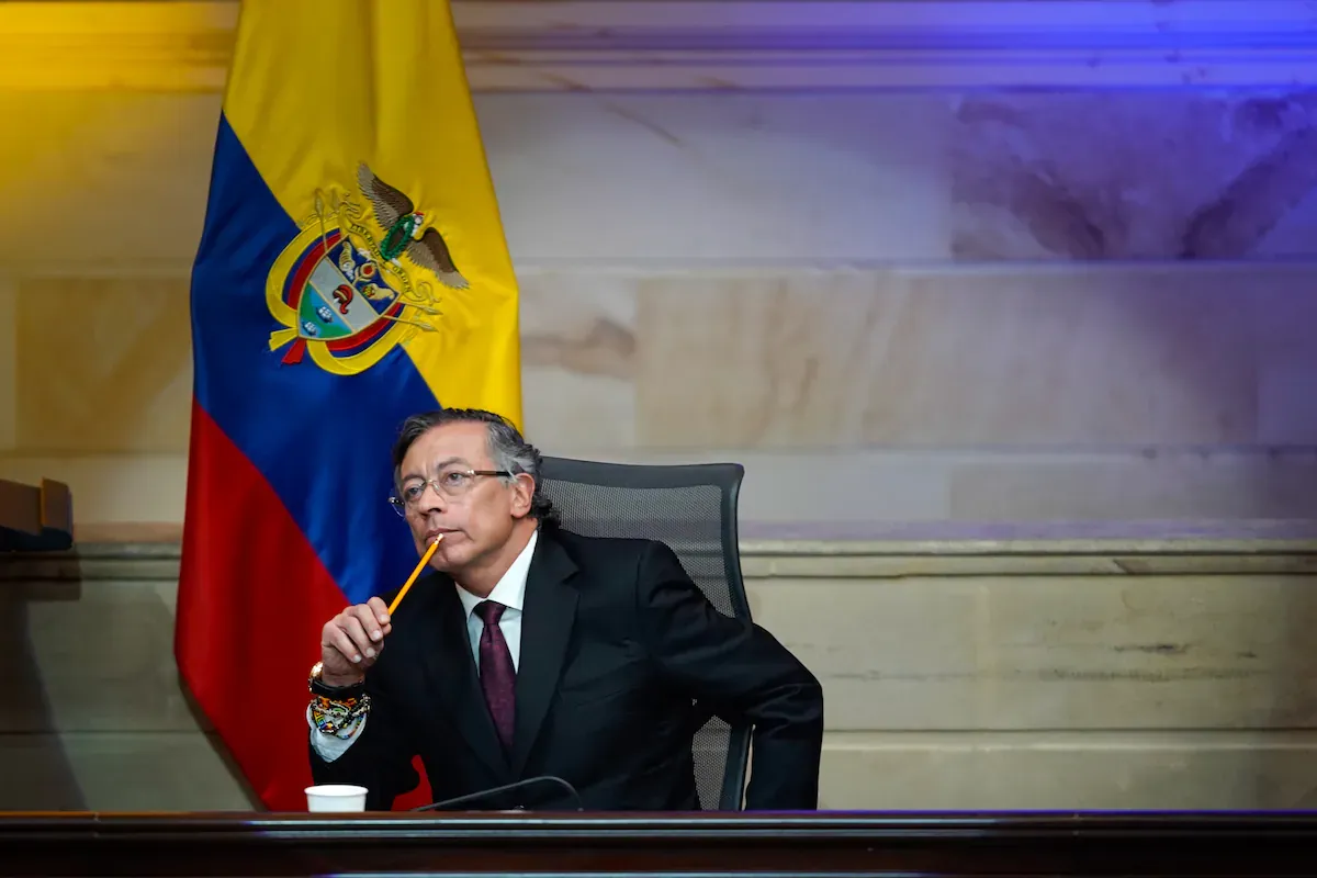 Petro asume la jefatura del Pacto Histórico y De la Espriella enfrenta su primer revés en el Congreso