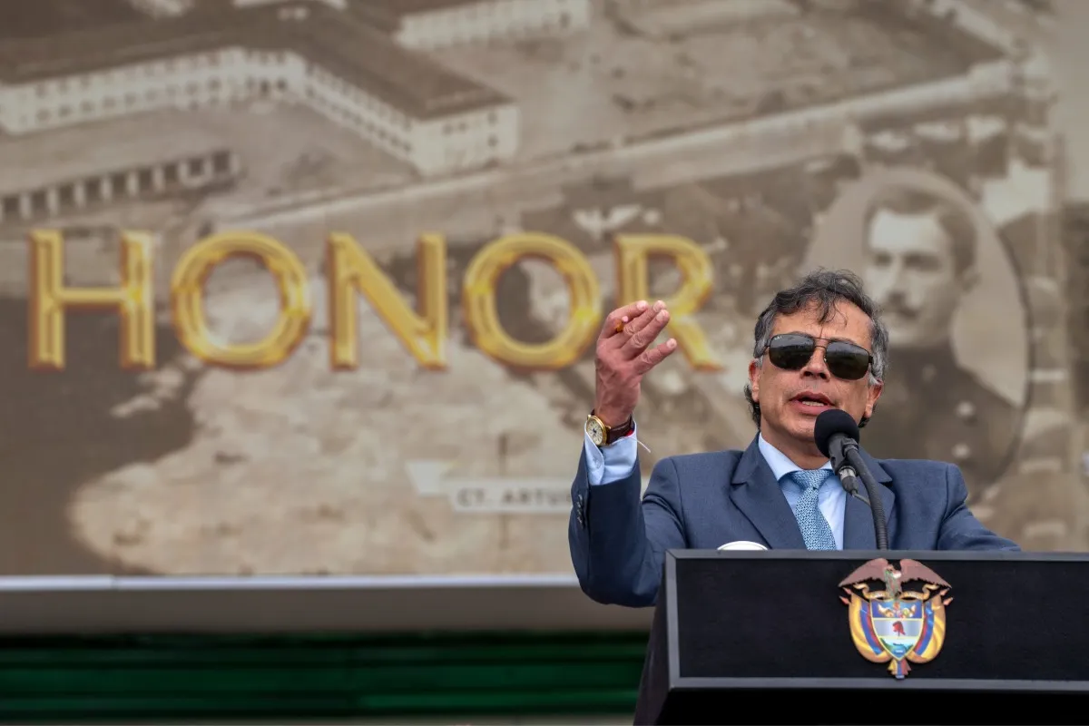 El gobierno de Petro impide que De la Espriella jure como presidente en una base militar