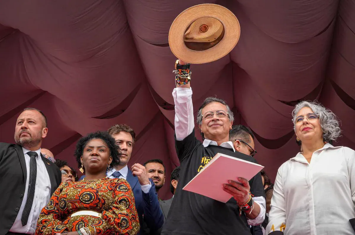 Petro llama a la izquierda a resistir al gobierno de Abelardo de la Espriella