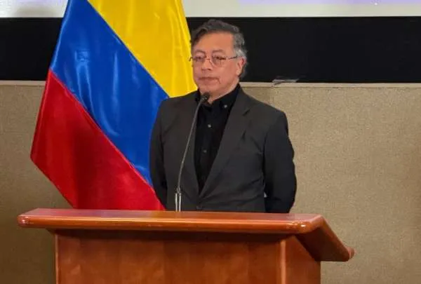 Petro no autoriza que la investidura de Abelardo de la Espriella se realice en una guarnición militar