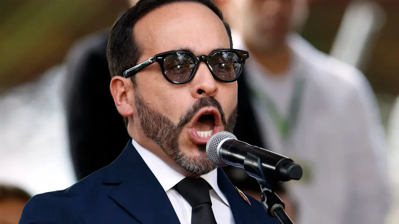 Denuncian un plan criminal contra Abelardo de la Espriella antes de su posesión presidencial