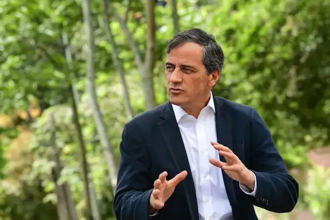 Rafael Nieto, en El Espectador: la posesión que De la Espriella quiere y la relación con los militares