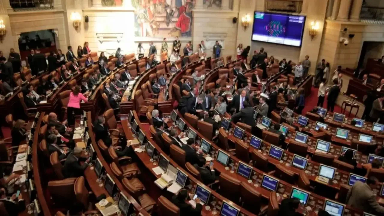 Suspendido el segundo debate del Presupuesto 2027 por ausencia de ministros en el Congreso