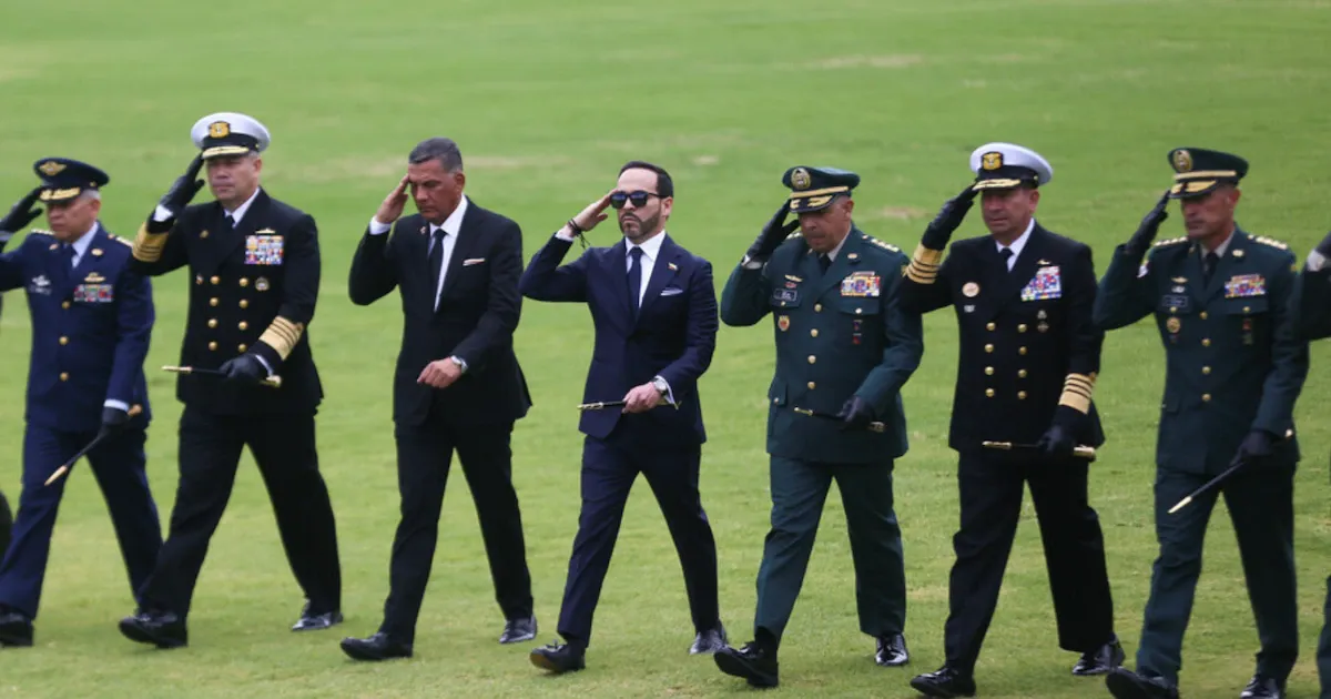 Presidente de la Espriella condecorará a militares y policías tras la muerte de alias Bendito Menor