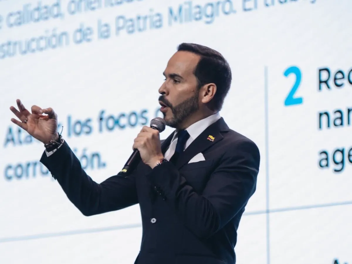 Abelardo declaró insubsistentes a cinco embajadores que no renunciaron