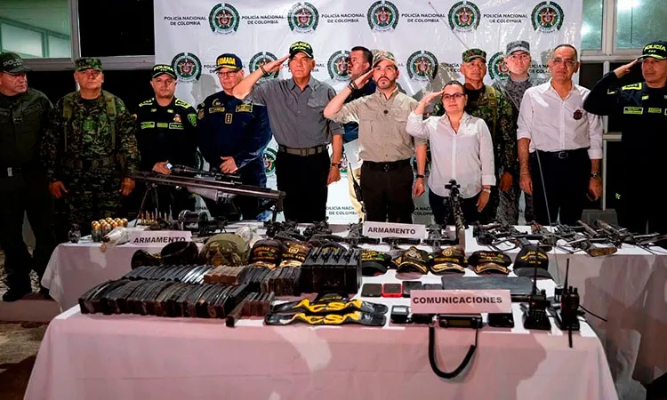 Debate por el porte de arma del presidente De La Espriella en Santa Marta