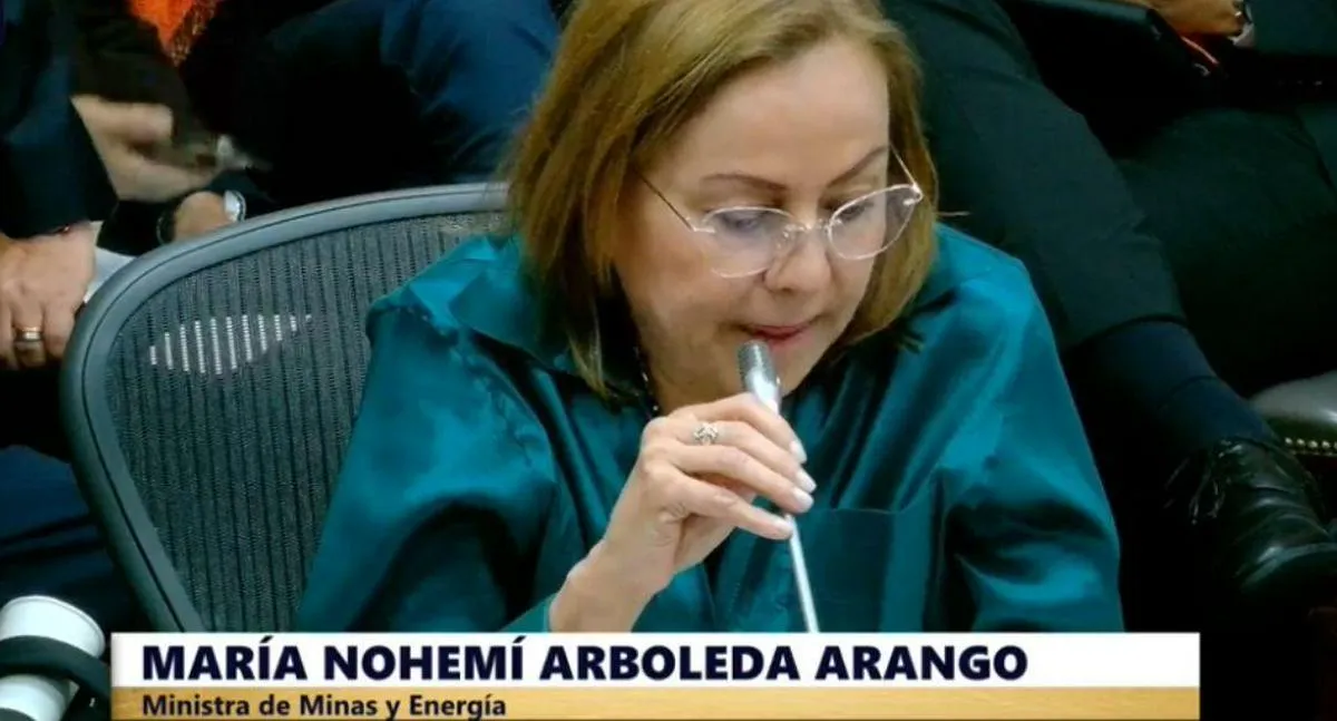 Gobierno advierte subida en tarifas de energía y gas por bajos niveles de embalses y El Niño