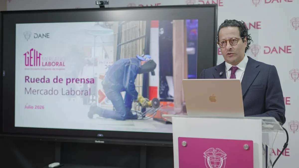 Presidente De La Espriella remueve al director del Dane y designa a Juan Manuel Alvarado Nivia