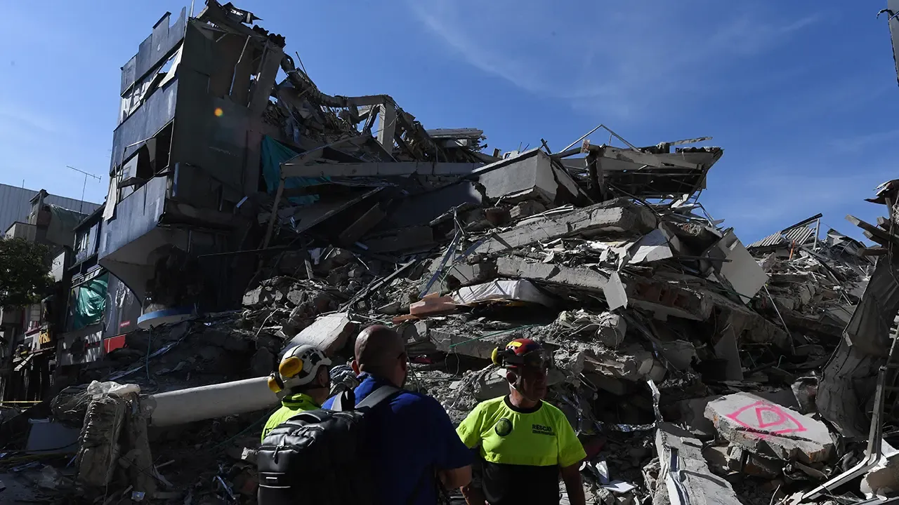 Presidente De la Espriella decreta tres días de duelo nacional por víctimas del terremoto
