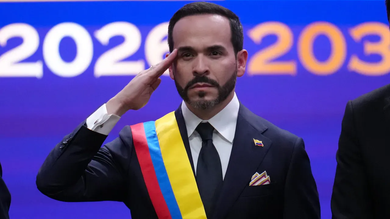 Abelardo de la Espriella lució un traje de Arturo Calle en su posesión presidencial