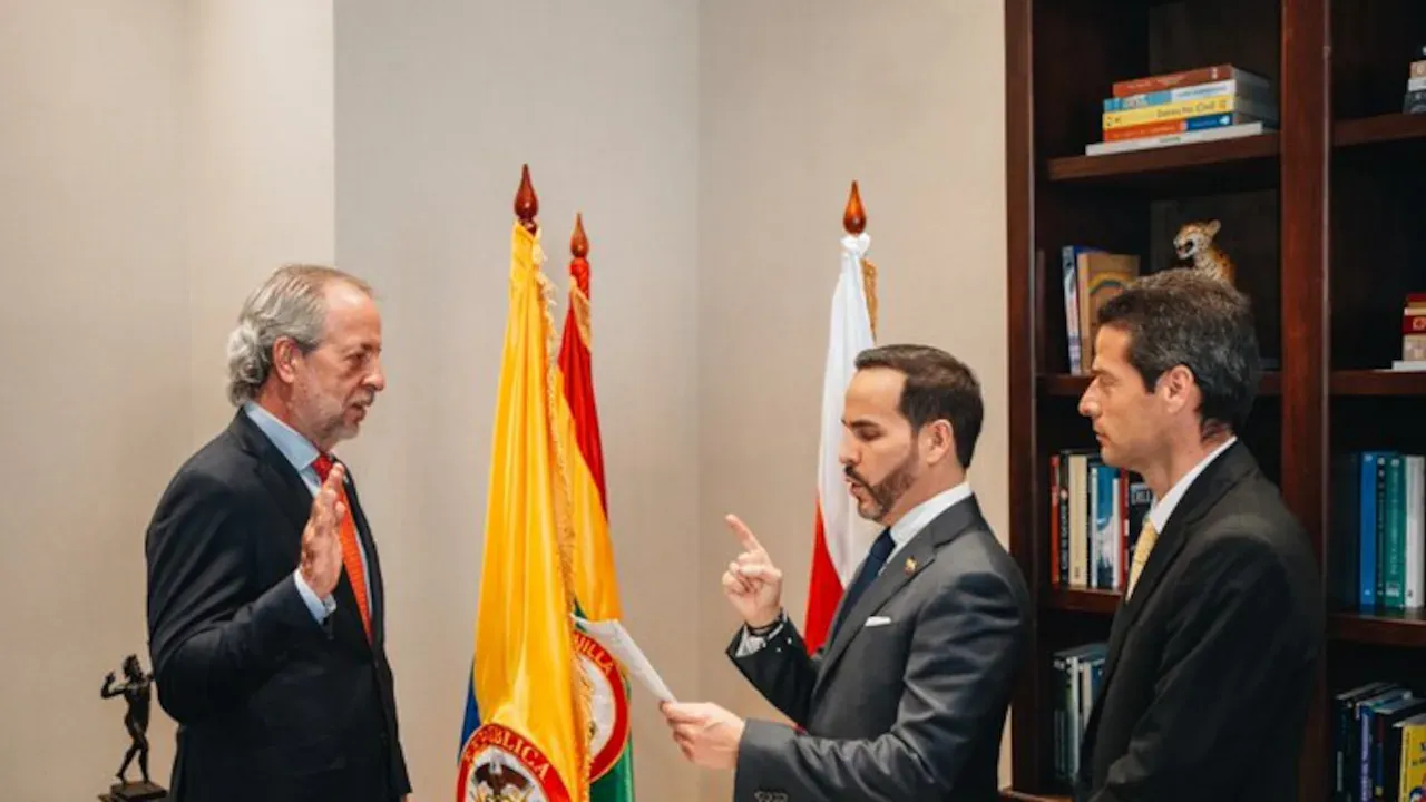 Presidente Abelardo de la Espriella posesionó a Samuel Bluman como nuevo director de ProColombia