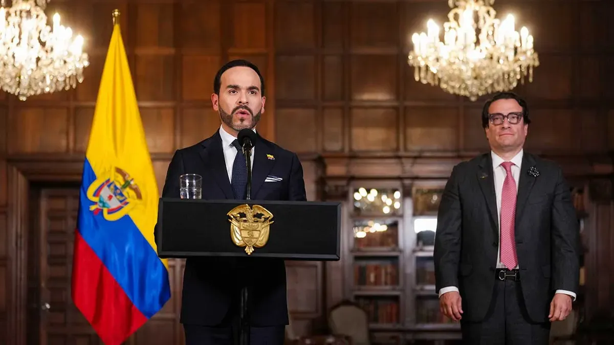 De La Espriella pide a los alcaldes combatir el crimen y reitera que no dialogará con grupos terroristas