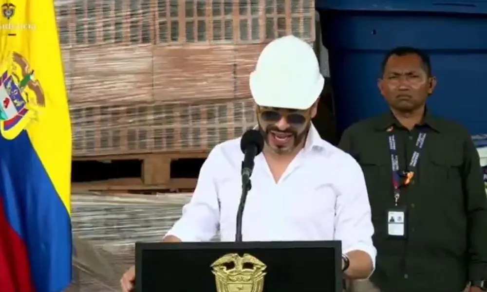 Presidente De la Espriella anuncia subsidio de $1.050.000 para damnificados por el terremoto en Valle del Cauca