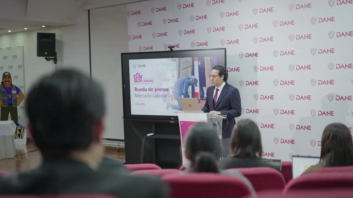 Presidente De la Espriella declara insubsistente al director del DANE