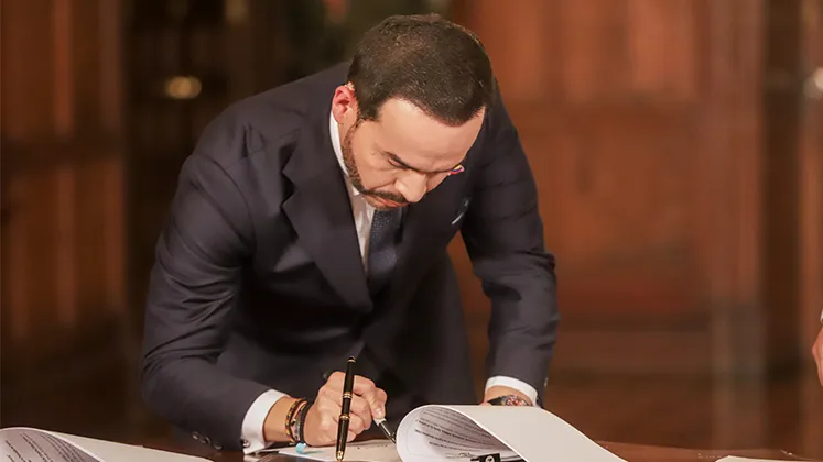 Presidente De la Espriella firma su extradición número 70 en poco más de un mes de mandato