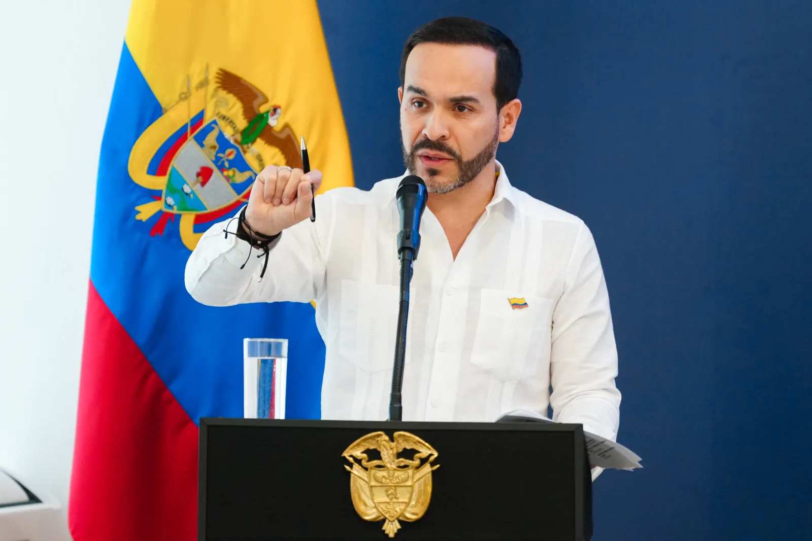 Presidente De La Espriella ordena un plan de austeridad que recorta viajes, publicidad y compras en el Estado