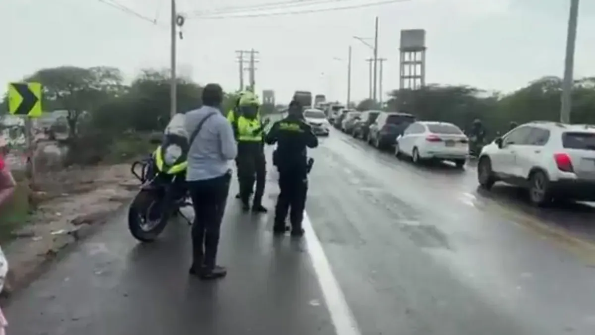 Presidente De la Espriella ordena levantar bloqueo en la vía Barranquilla–Santa Marta