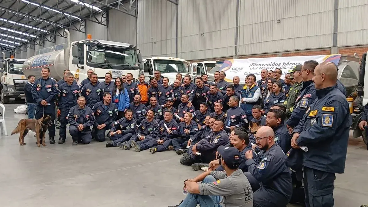 Presidente De la Espriella solicita declarar insubsistente al director nacional de Bomberos