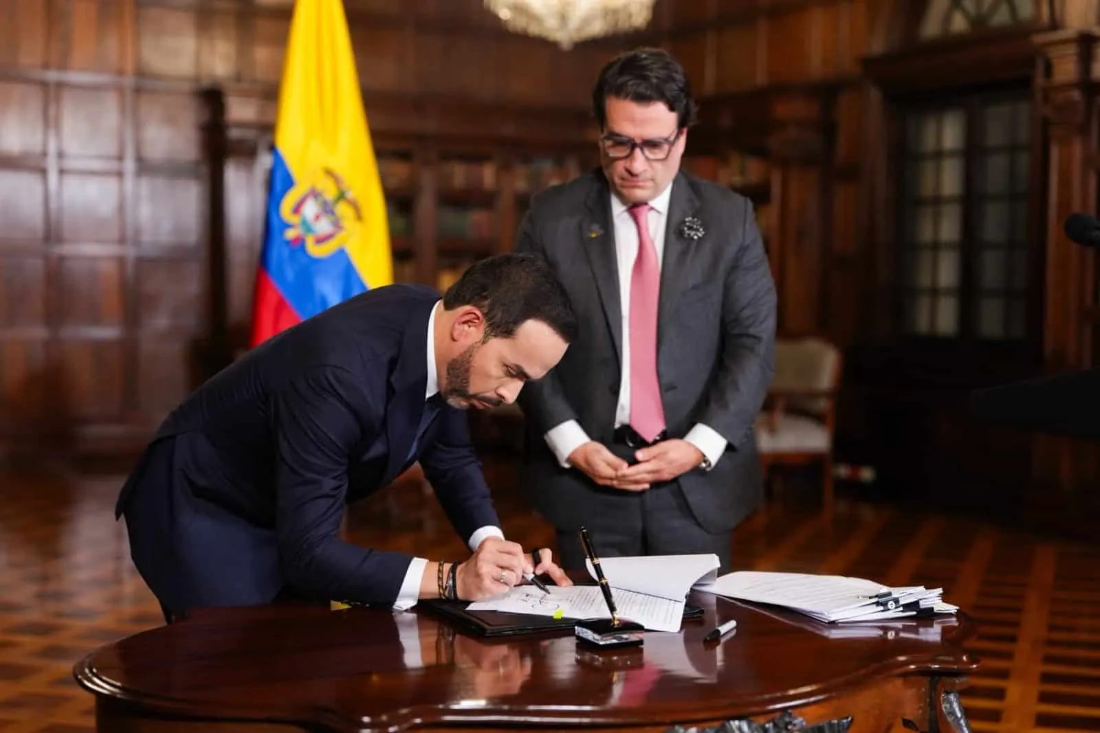 Presidente De la Espriella reactiva la extradición de alias 'Araña' y otros cuatro cabecillas