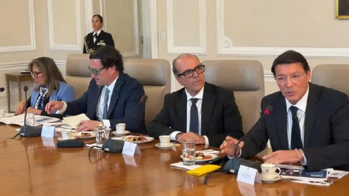 Presidente De La Espriella se reunió con la Fiscal y el Registrador para abordar la suplantación de identidad ligada al tráfico de migrantes