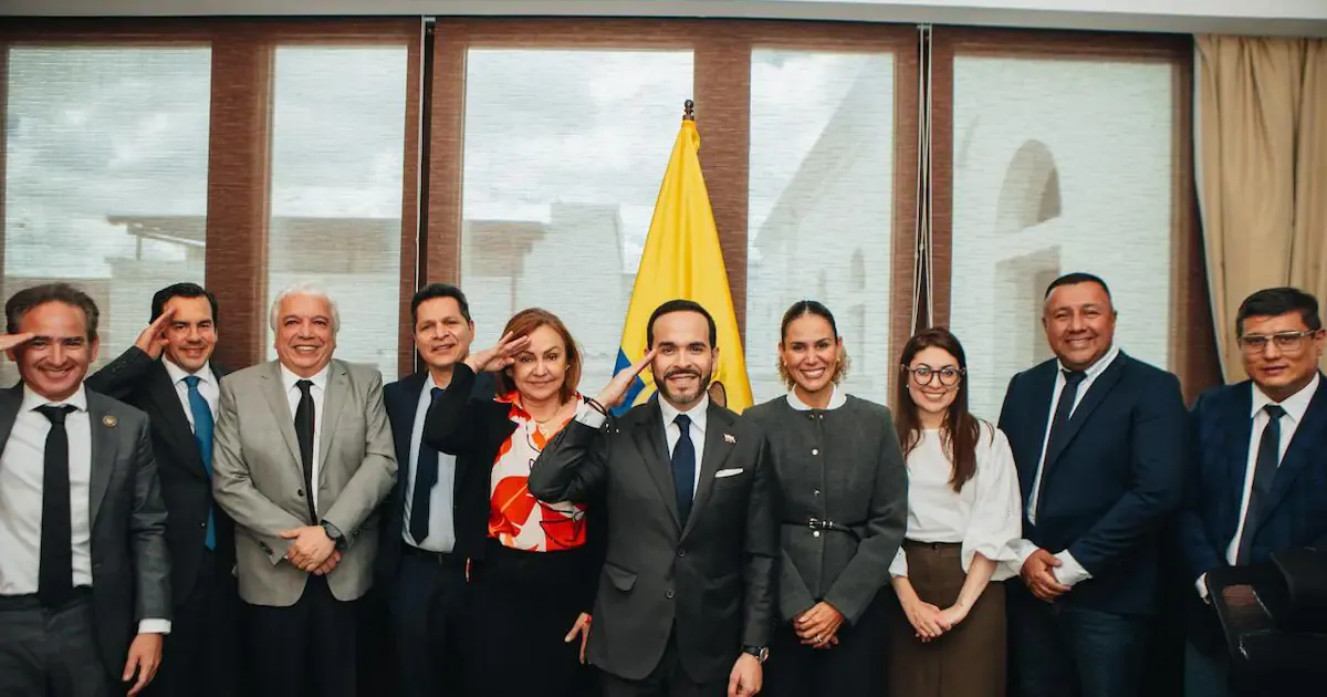 Presidente De La Espriella dialogó con la USO sobre Ecopetrol y el futuro del fracking