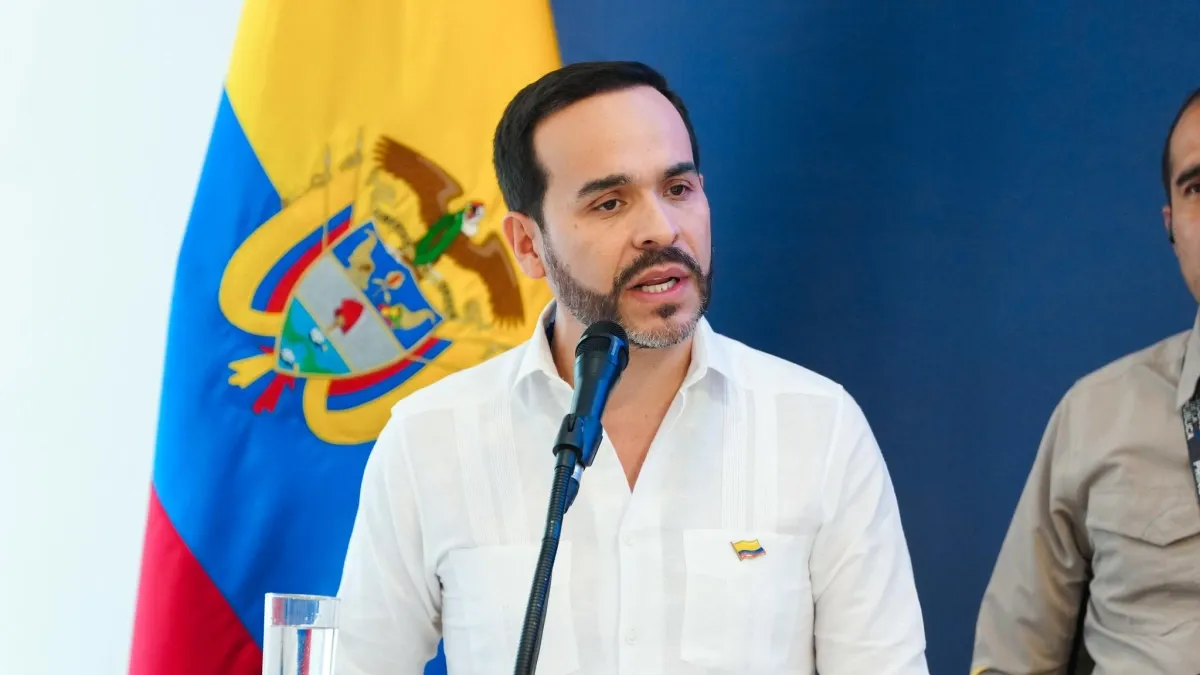 De La Espriella viaja a Santa Marta y ordena militarizar la ciudad tras los ataques de las ACSN