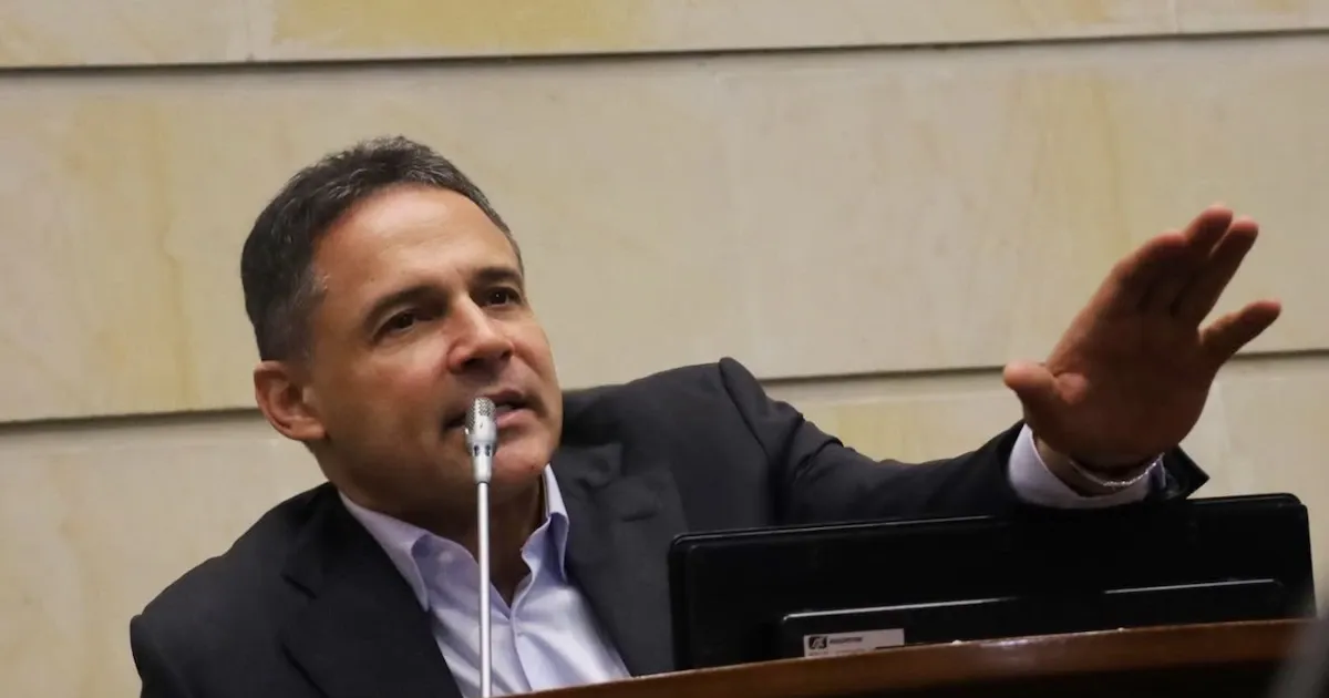 Presidente del Congreso pidió mesura a activistas cercanos a De la Espriella tras señalamientos al Centro Democrático