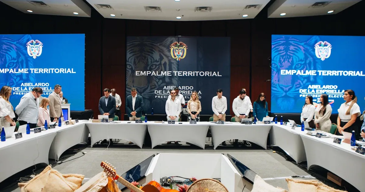 Abelardo de la Espriella encabeza empalme regional con alcaldes del Tolima