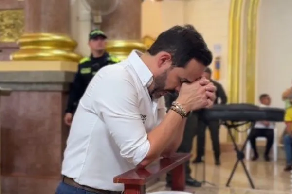 Abelardo De la Espriella inició en Santa Marta la “Peregrinación de la Esperanza por la Patria Milagro”