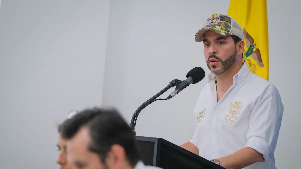 Presidente fija ultimátum a cabecillas armados durante visita a La Guajira