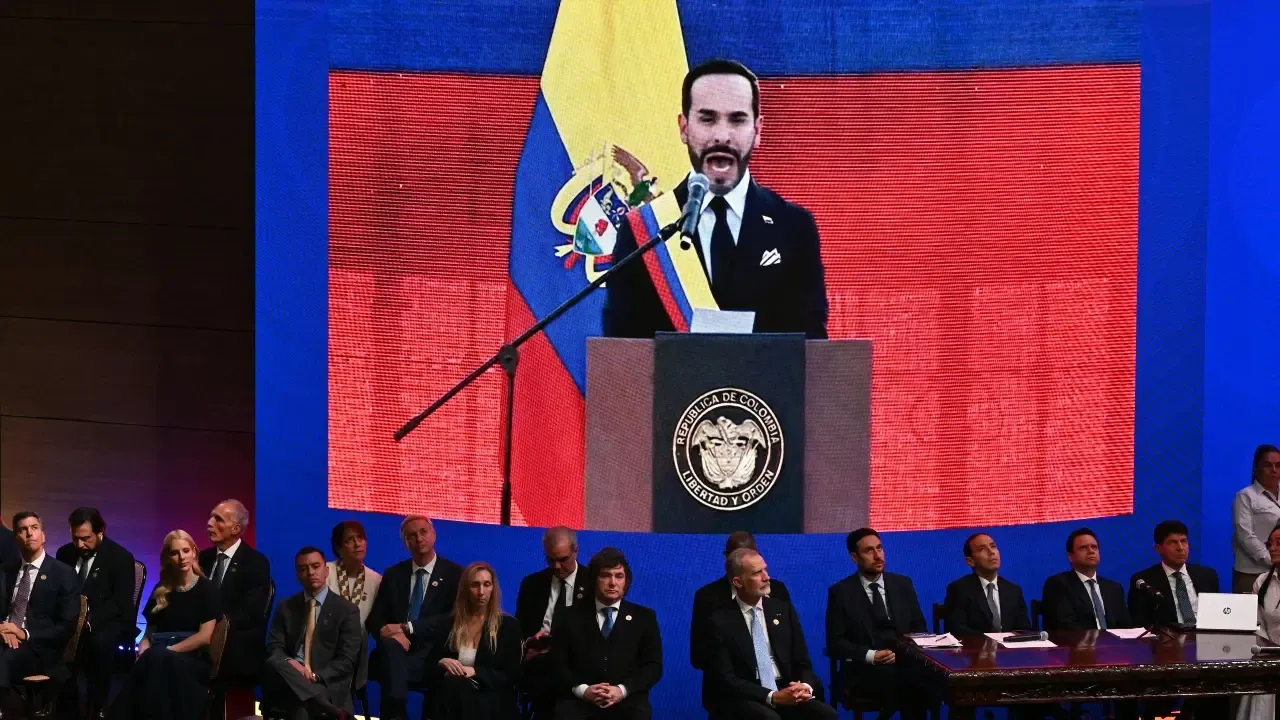Abelardo de la Espriella se posesionó y fijó las primeras líneas de su gobierno
