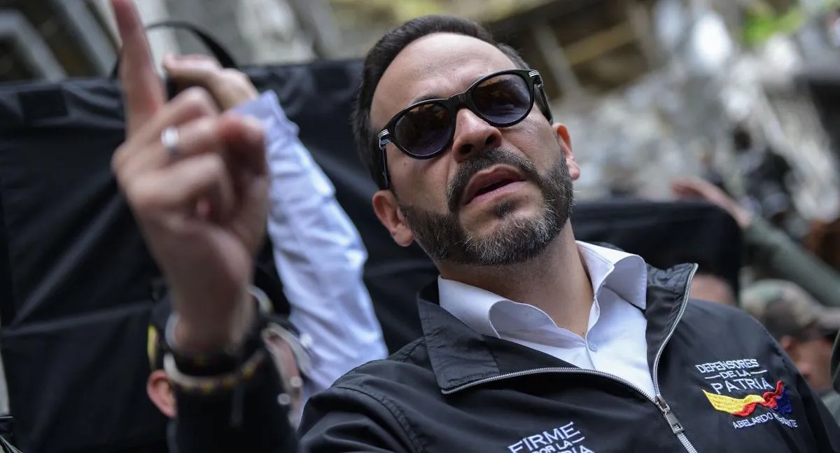 De la Espriella envía a su ministro de Hacienda a Washington para renegociar la deuda pública
