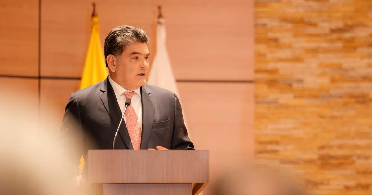 Procurador descarta ocuparse de la entrega de balones de De la Espriella en Buenaventura y la tilda de tema “minúsculo”