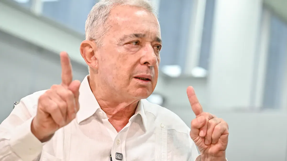 Álvaro Uribe envía mensaje en la antesala de la posesión de Abelardo de la Espriella