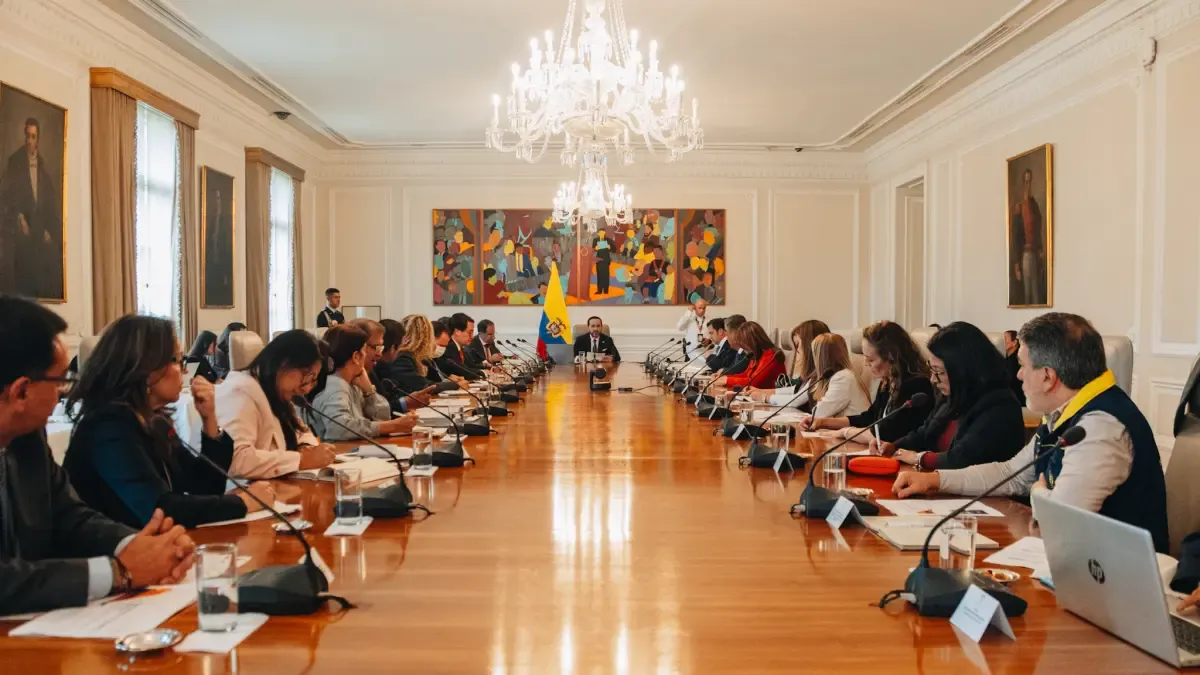 Los 11 decretos de la emergencia económica que firmó De La Espriella