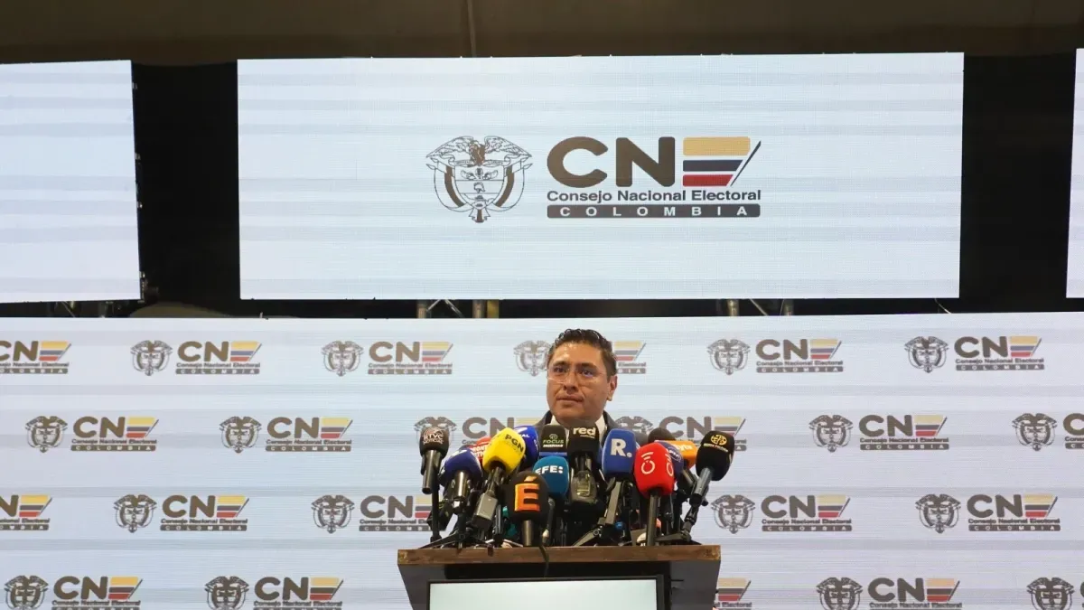 El CNE retoma el escrutinio nacional y se acerca la declaratoria del nuevo presidente
