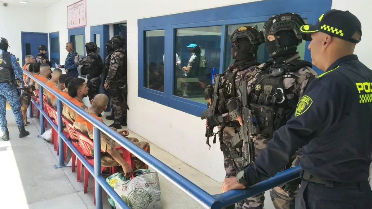 Presidente De La Esprilla ordena trasladar presos desde Barranquilla a Bogotá