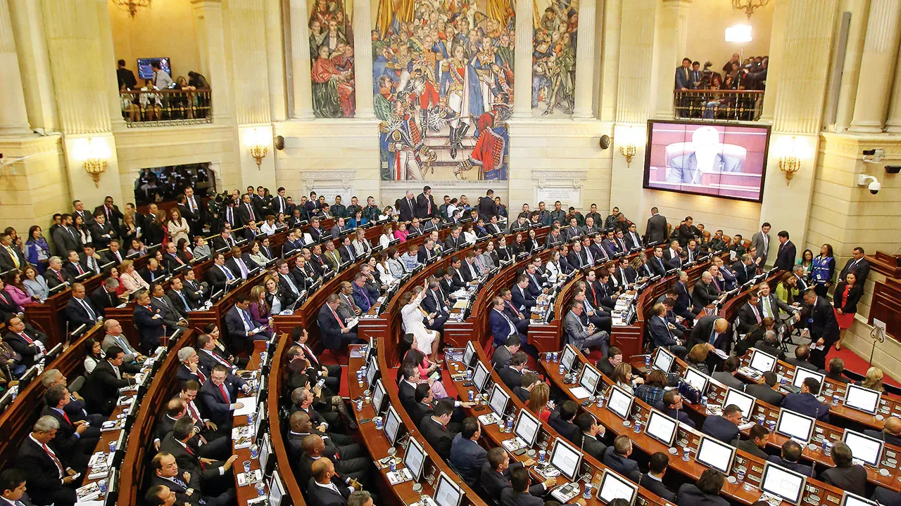 Corte Constitucional declara exequible la reforma pensional y fija su vigencia para 2027
