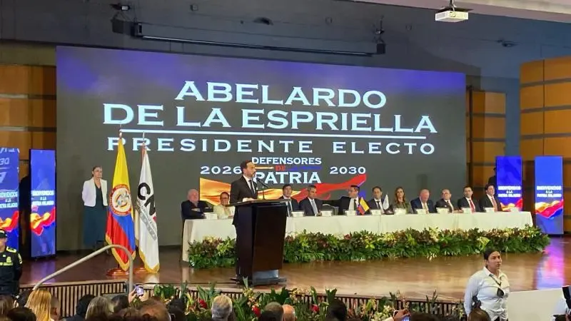 CNE entrega la credencial a Abelardo De la Espriella y lo ratifica como presidente de Colombia