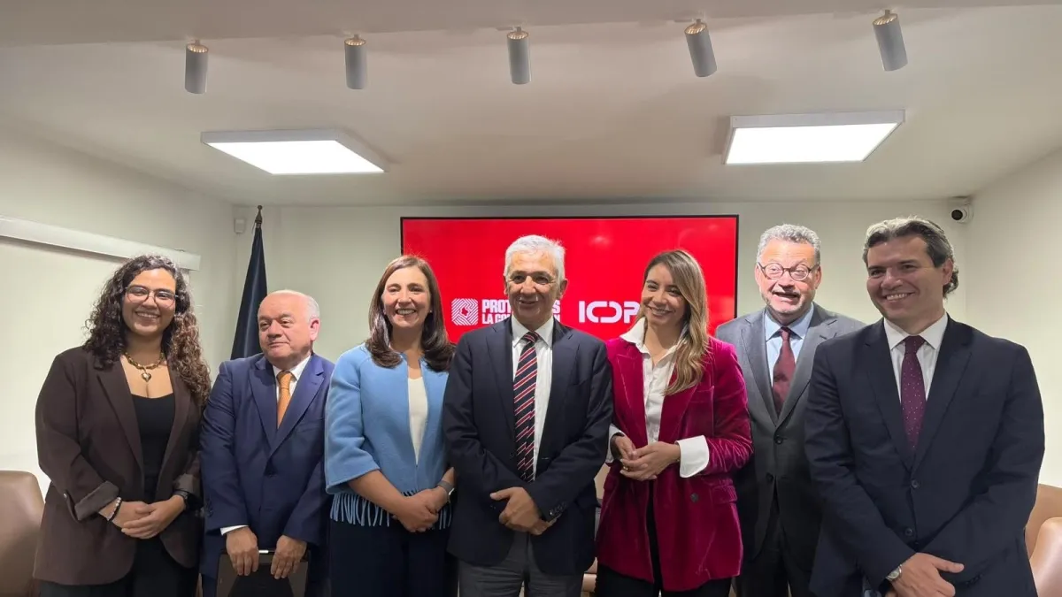 Salud, paz y territorio: los retos constitucionales que juristas le plantean al gobierno de Abelardo De la Espriella