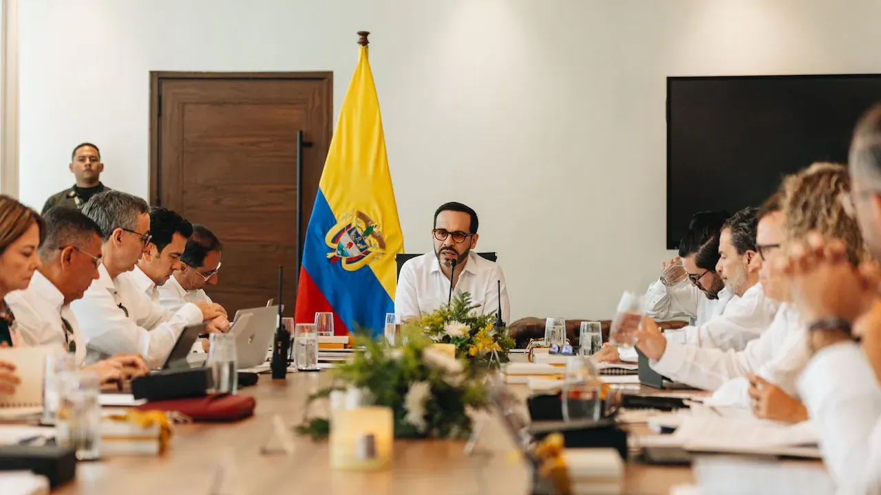 Presidente De La Espriella anuncia un nuevo código de tránsito para Colombia