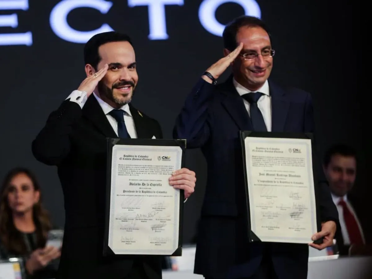 El equipo de empalme de Abelardo de la Espriella suma 34 nuevos nombres y llega a 1.300 personas
