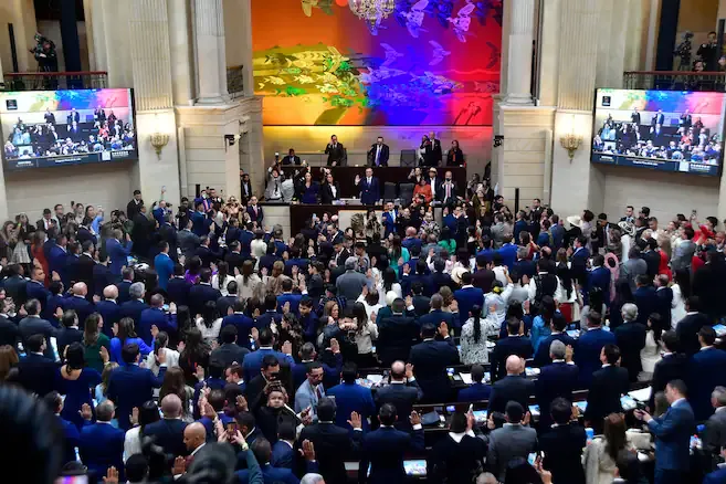 Se terminan de distribuir las fuerzas en el Congreso frente al gobierno de De la Espriella